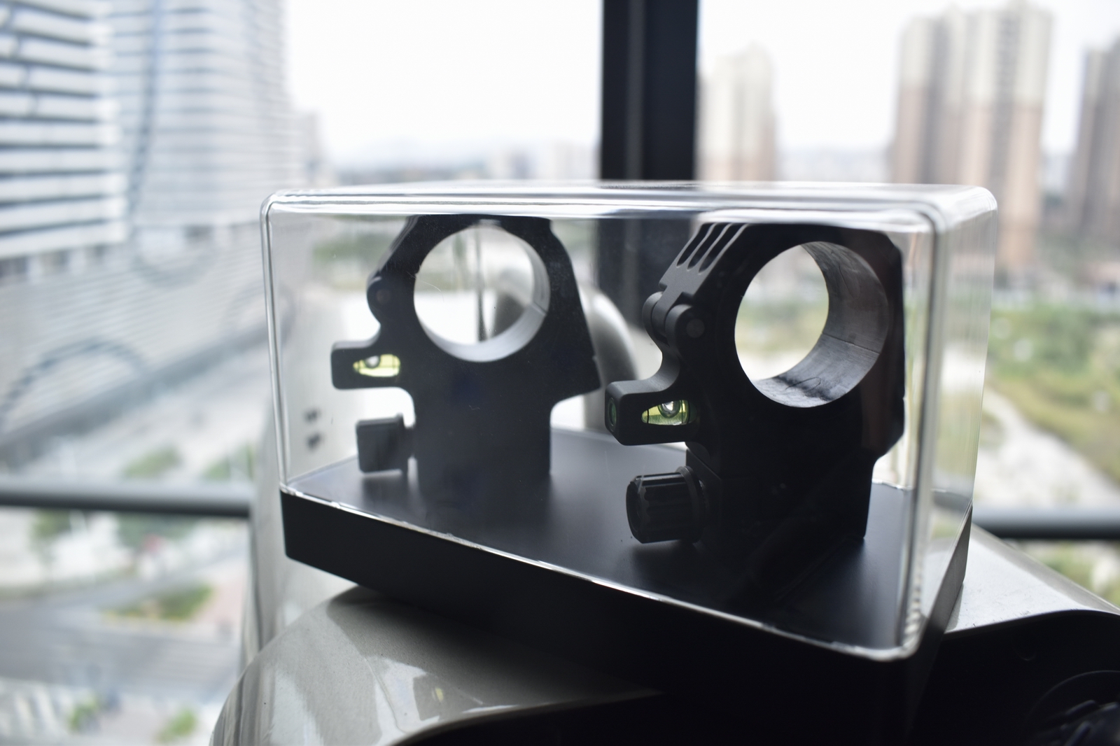 This copy is intended to attract military equipment enthusiasts and night combat related personnel. It vividly describes the product's stabilizing effect on night vision devices, the accuracy of size,...