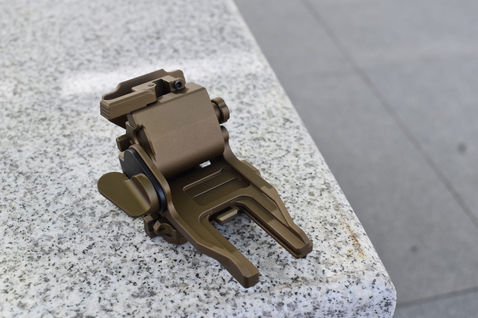 This copy highlights the adaptability of this low-profile reversible helmet night vision mount to the pvs14 and pvs18 night vision goggles, details various aspects of its enhanced design, including th...