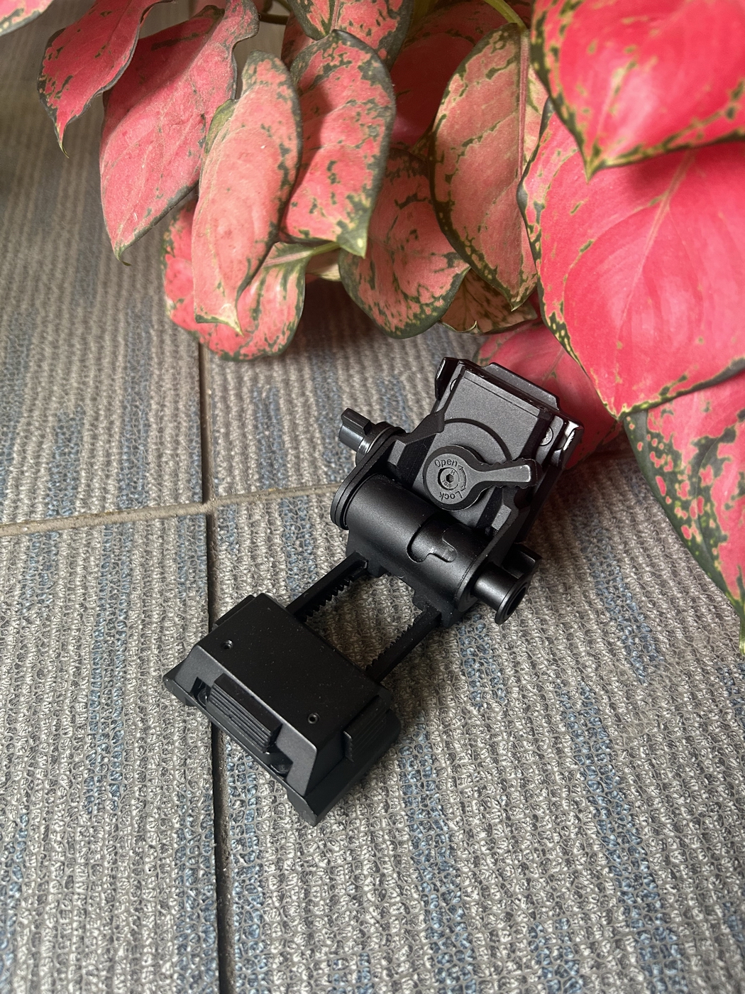 This version of the promotional text emphasizes the importance and usefulness of the YSS L4 G24 helmet mount in the dark. By describing its ruggedness, easy installation, lightweight and comfortable, ...