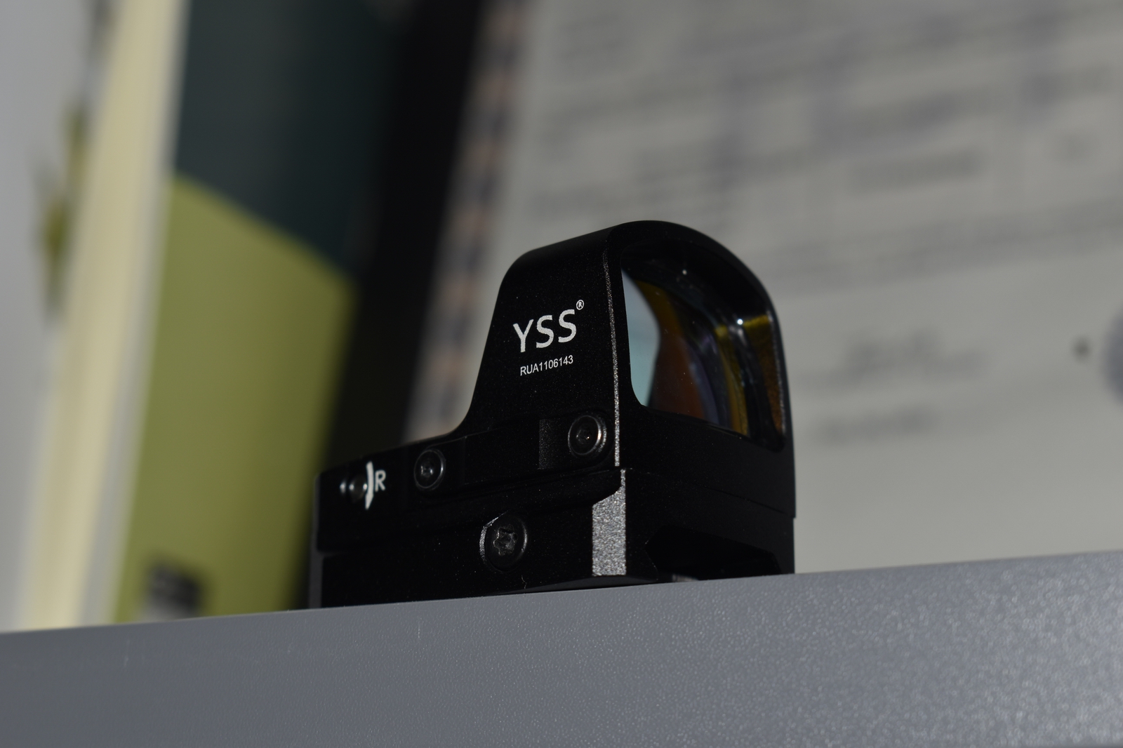 Aimed at the target audiences of shooting enthusiasts, hunters and uniformed personnel, this promotion copy introduces in detail the features of YSS - 3 MOA red dot sight, such as high precision, fast...